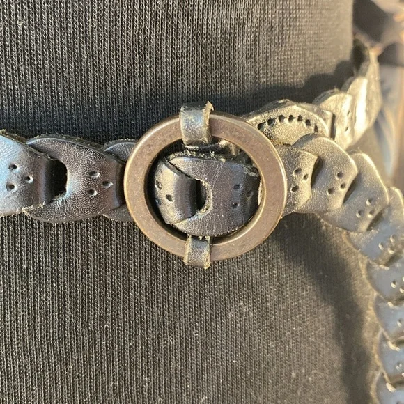 Black leather chain belt metal round buckle 34.5” - Picture 4 of 7